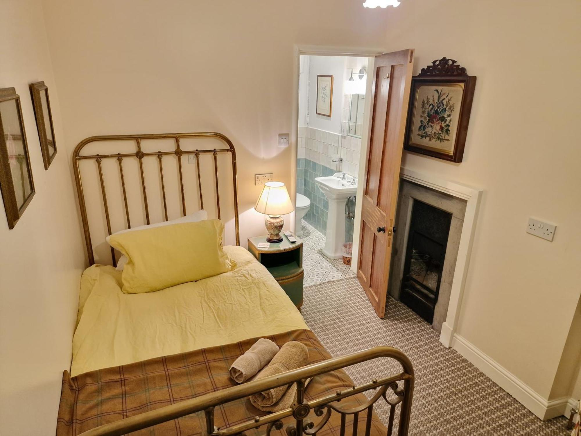 בלאטר Cambus O' May Traditional Highland Hotel חדר תמונה