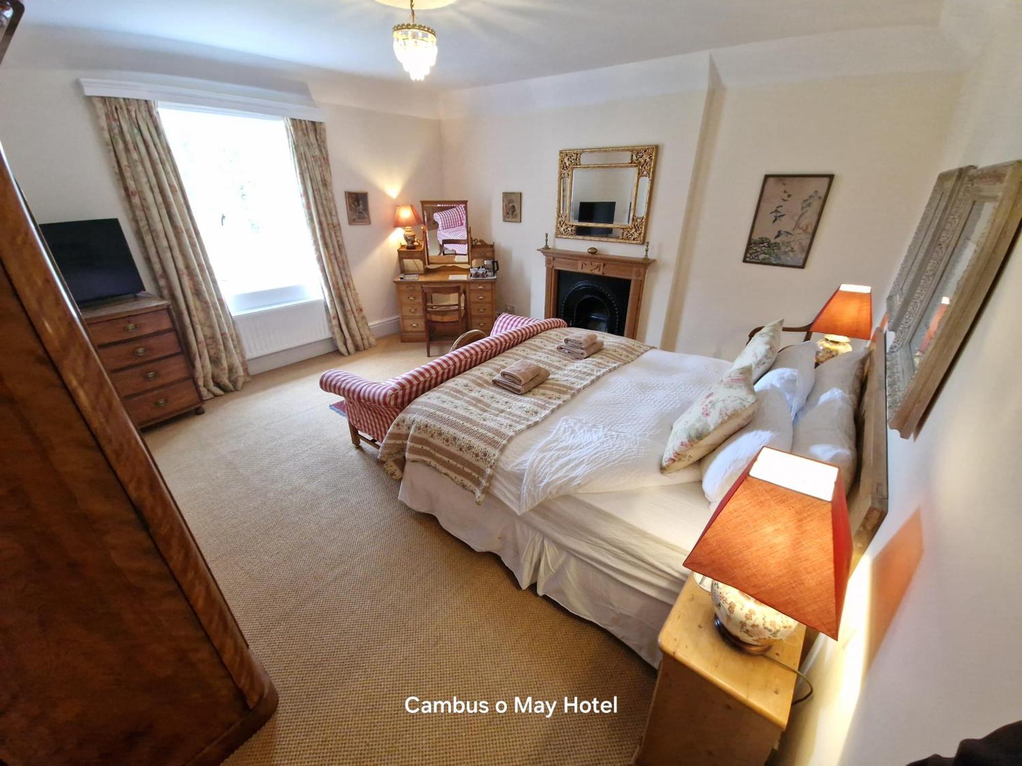 בלאטר Cambus O' May Traditional Highland Hotel מראה חיצוני תמונה
